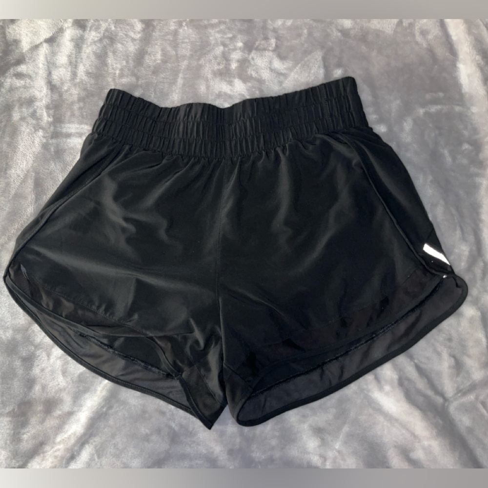 ATHLETA Mesh Racer Run Short - Black 3" Medium